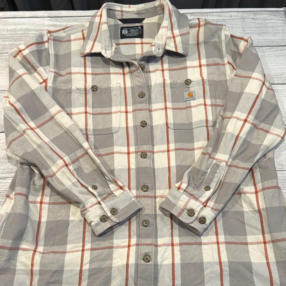 Women’s Carhartt Heavy Weight Cotton Flannel size L (12-14)